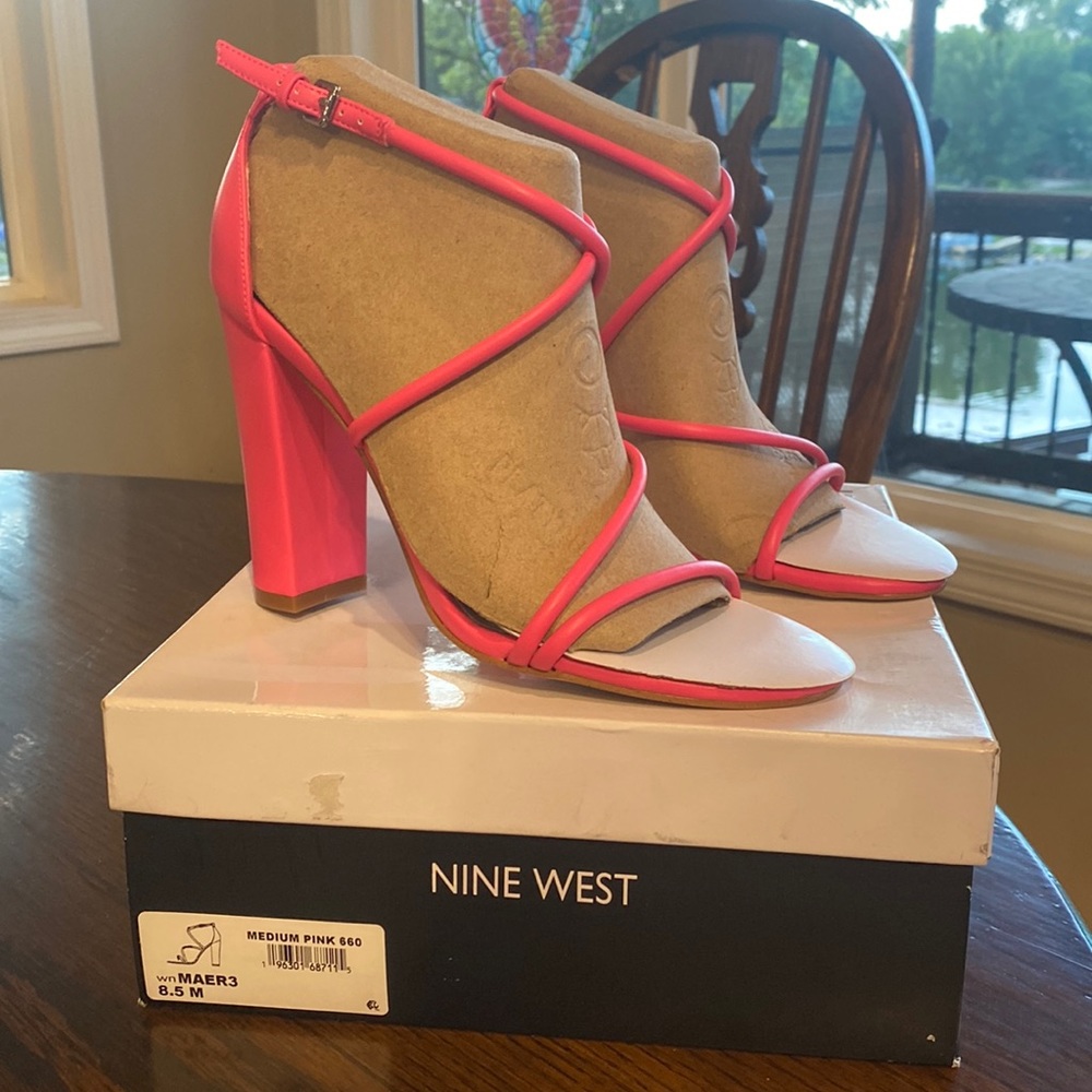Nine West Hot Pink Strappy Block Heels NEW in box! Sz 8.5 womens